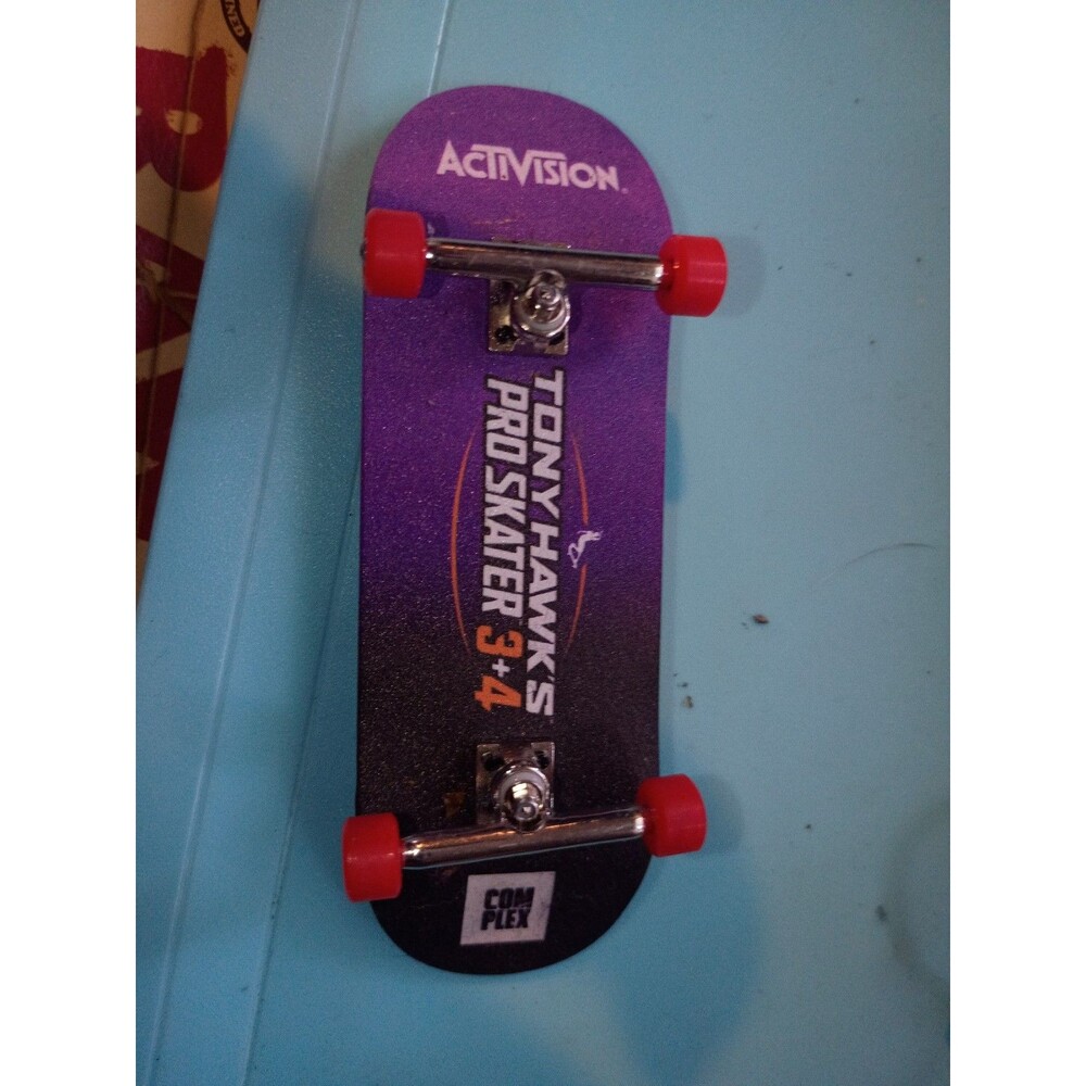Rare promo item Tony hawk pro skater 3 and 4 fingerboard